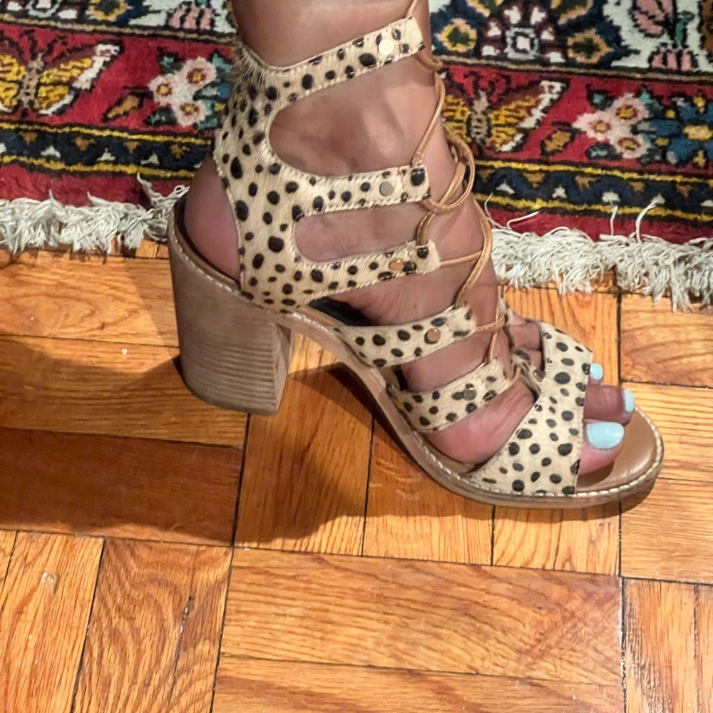 Dolce Vita Tan and Black Heels with Pearl Embellishments